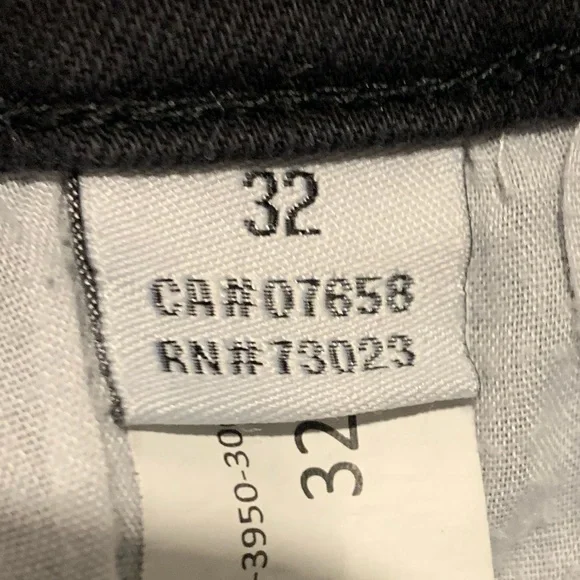 Jeans short - Picture 3 of 3